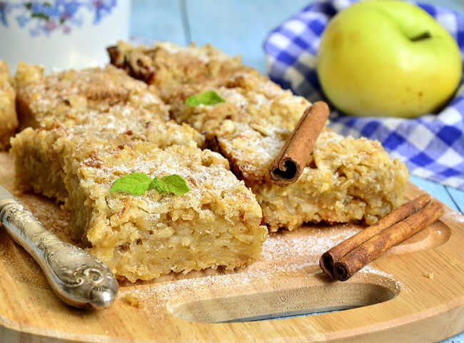 Cinnamon Apple Bars